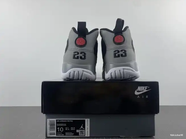Reps TBkick Grey Retro 9 Particle CT8019-060 Jordan 0521